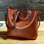 Simple Oil Wax Leather Messenger Shoulder Bags Women's High Capacity Portable Tote Bag - Image 3